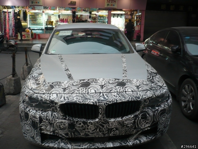 2013 1/16BMW 3 GT 系列 偽裝車 @中國成都