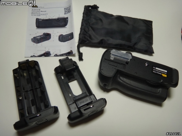 【分享開箱】2013 新年小開箱 品色 Pixel 副廠電池手把 Vertax D14 for Nikon D600