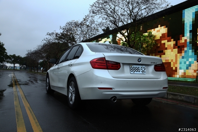 318D非典型開箱