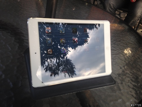 蘋果禁衛軍-無段式iPad mini皮套新體驗 Navjack iPad mini Corium系列 使用心得