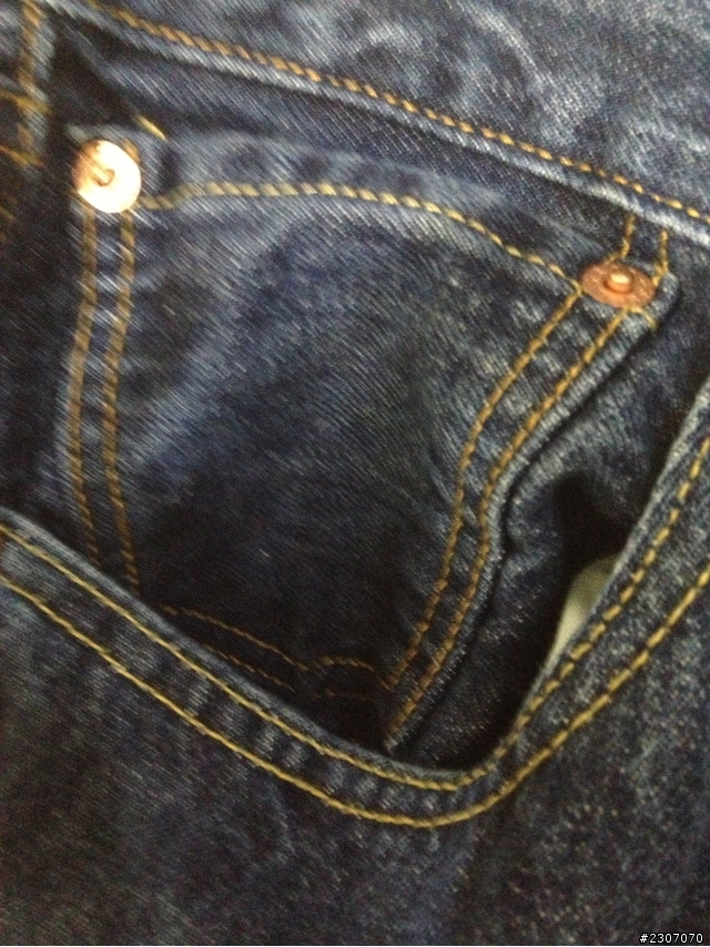 可以幫我辨別這條Levi`s 501 00501-0194的真假嗎?