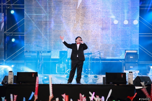 問個蠢問題..如何在m模式下固定光圈跟快門後保持相機測光+1EV?附圖