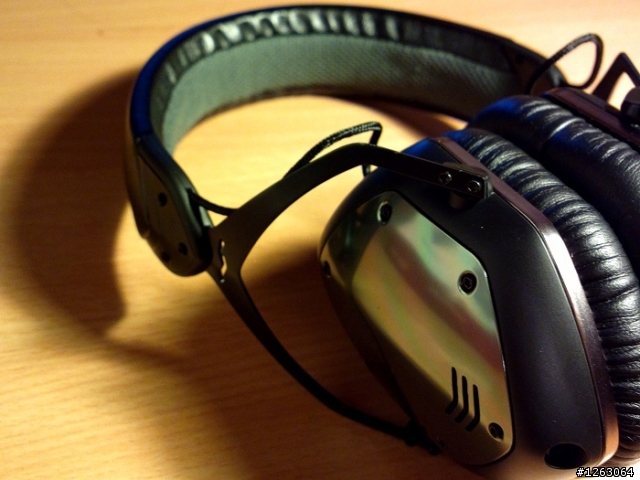 V-MODA Crossfade LP2 Special Edition Matte Black Metal  遲來的不專業開箱文