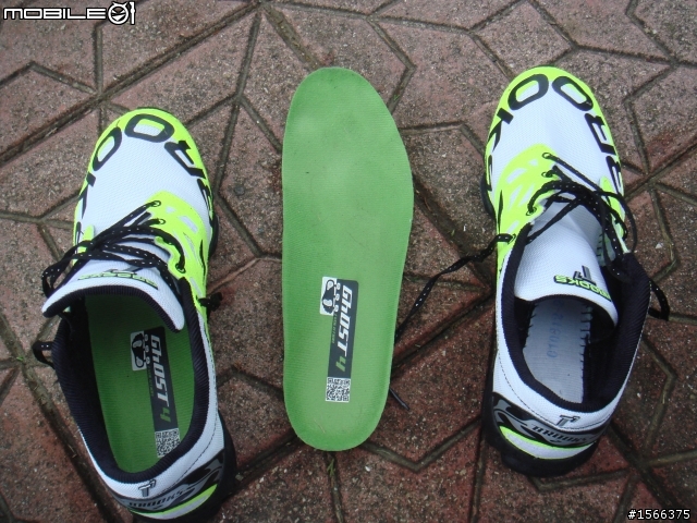 BROOKS T 7 Racer 超輕量馬拉松鞋試穿心得分享