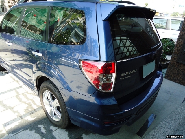 2012 Subaru Forester 2.0XS 深海藍 開箱 1/21 新增引擎室拉桿