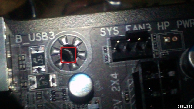 求救!海盜船機殼C70與主機板螺絲孔不合。(有圖)