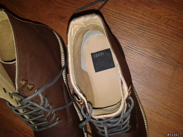 ASOS boots in leather靴子購買分享