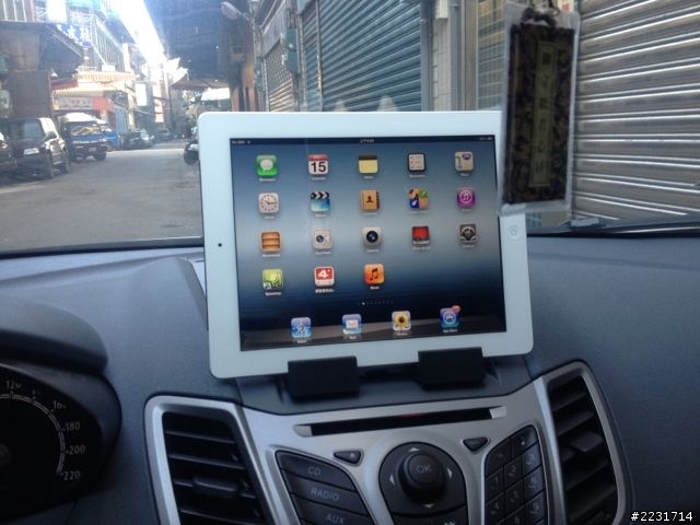 [分享]高質感各種APPLE手機，平板車架for FORD Fiesta (Cooler Master Cube)