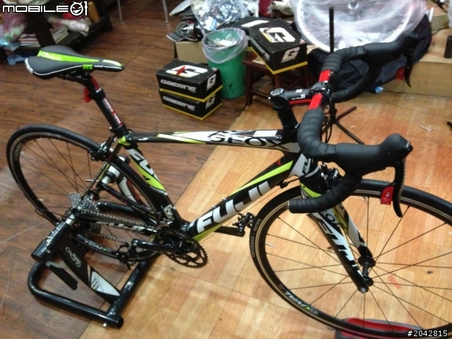 [不專業開箱文]我的第一台公路車FUJI ALTAMIRA GEOX