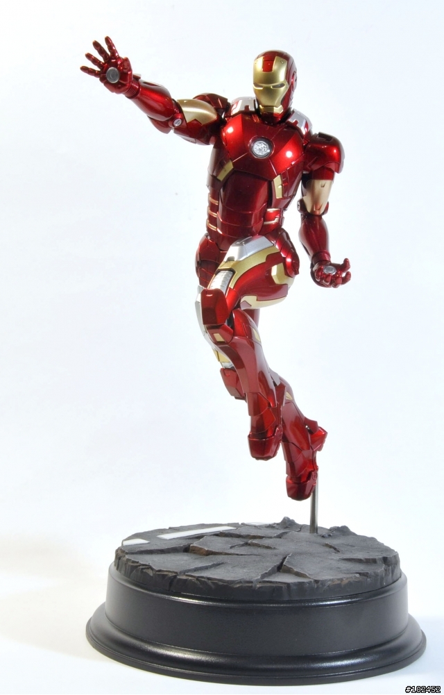 分享！鋼鐵人馬克七雕像～