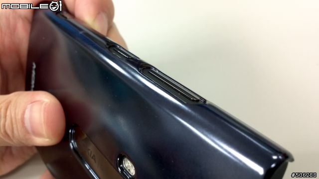 Momax 鐵灰色背殼for lumia 920 入手開箱