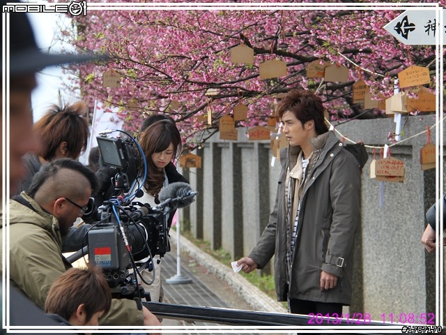20130128 士林區平菁街42巷巧遇~小美，寒櫻已經接近尾聲。