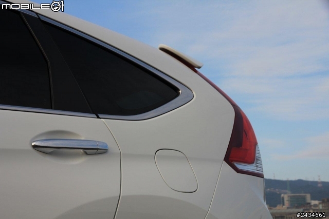 CR-V 2.4S 4WD + Modulo空力套件， 分享。