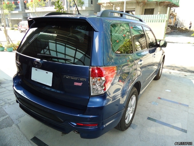 2012 Subaru Forester 2.0XS 深海藍 開箱 1/21 新增引擎室拉桿