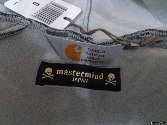 Carhartt 金色骷髏外套