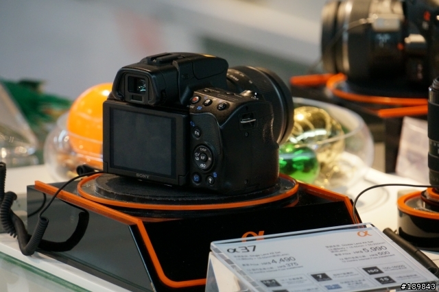 偷試 SELP18200 PZ 18-200mm F3.5-6.3 OSS