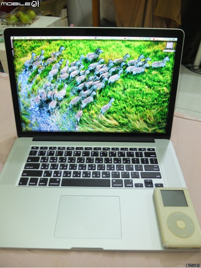 [視網膜開箱]Apple Macbook Pro Retina 15完美三星螢幕