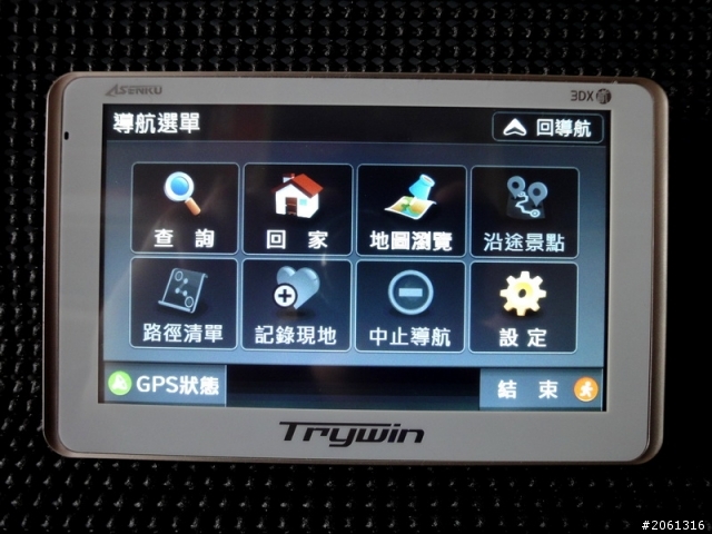 [分享]讓前檔更清爽的Trywin 3DX2，行車紀錄器+衛星導航二合一