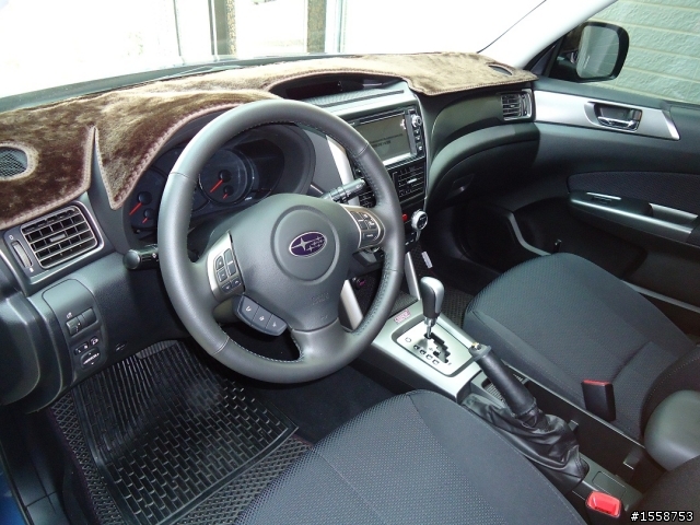 2012 Subaru Forester 2.0XS 深海藍 開箱 1/21 新增引擎室拉桿