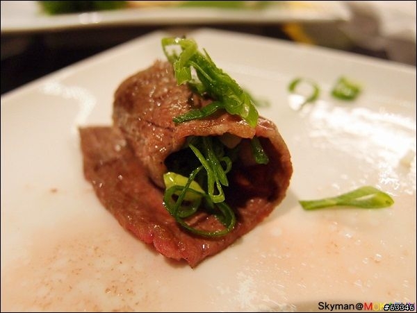 台中豐原-牧島燒肉專門店。食材、服務都蠻不錯的