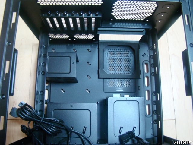 (圖多)酷媽巨型平躺機殼HAF-XB+Z77 MPOWER+I5 3570K 開箱(老電腦升級)