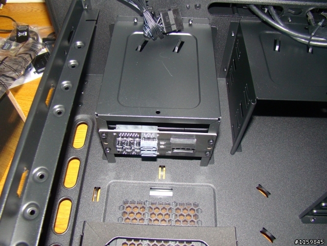 (圖多)酷媽巨型平躺機殼HAF-XB+Z77 MPOWER+I5 3570K 開箱(老電腦升級)