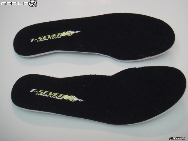BROOKS T 7 Racer 超輕量馬拉松鞋試穿心得分享