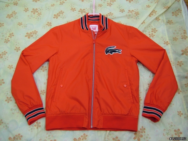 分享：Lacoste Live 橘色潮流棒球風衣外套