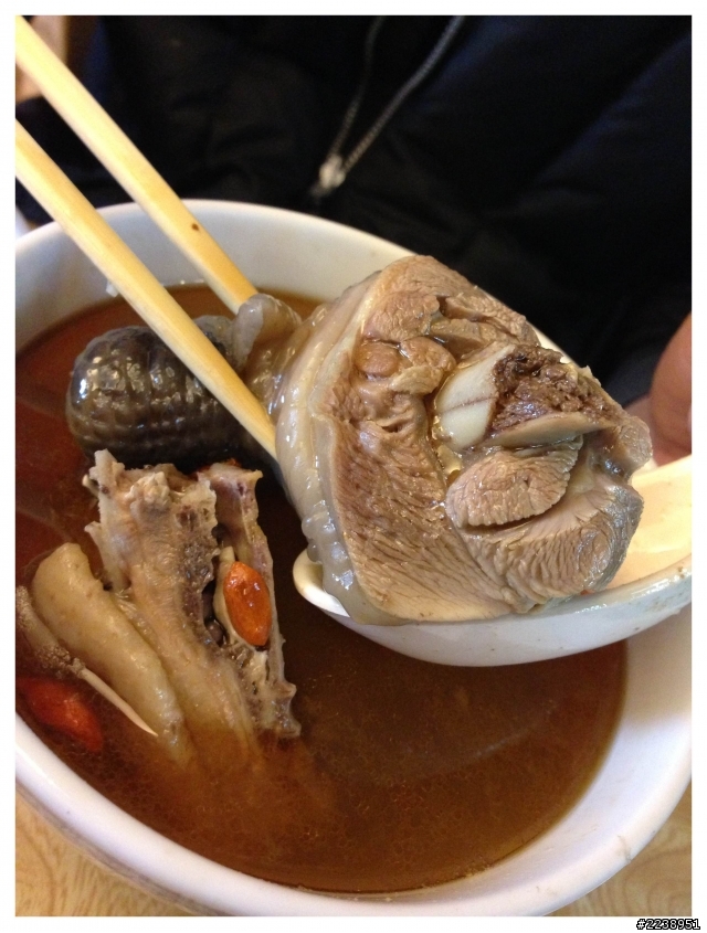 【食記】冬日進補，隱身巷內美食：阿宗麻油麵線