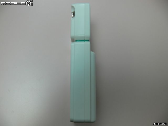 [開箱]SONY CP-A2LAKS 手搖式USB行動電源組（含市電充電器）