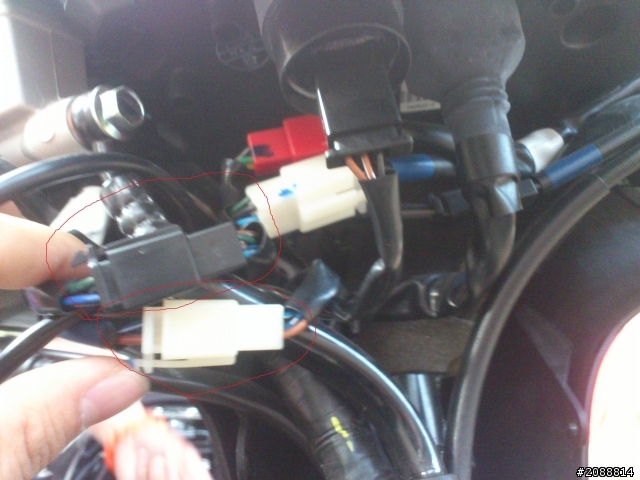 安裝機車防盜器遇到瓶緊(電系)