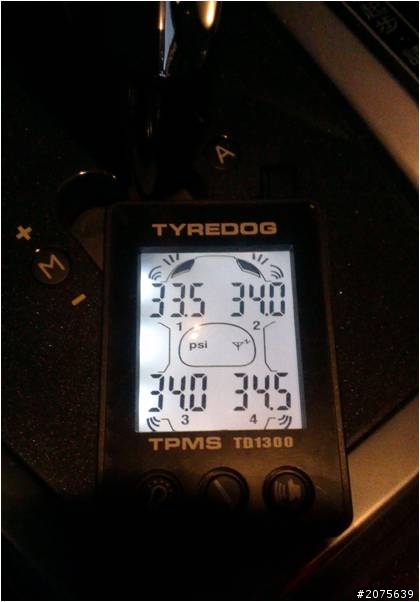 tyredog td-1300 -I 胎內式胎壓偵測器 TPMS tyredog td1500更新(第一組剩兩顆,第二組噴嘴漏氣)