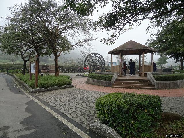 親子旅遊-新春台北自由行(5)-櫻花百拉卡