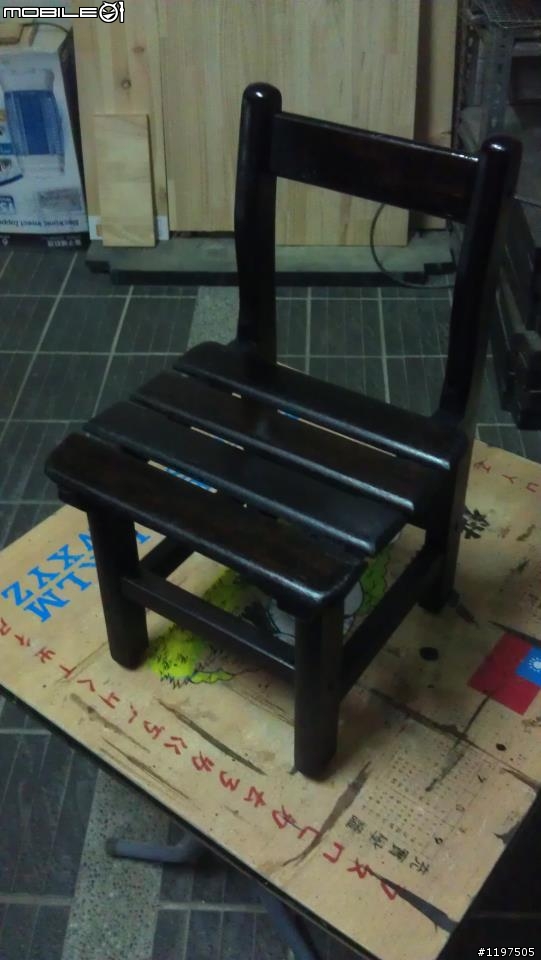 [苦命電梯工]幼稚園小木椅修復記