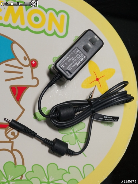 最吸眼珠的1080P四核心日機P02E第一手開箱- docomo P-02E(ELUGA X) by Panasonic開箱圖片共20張^3^