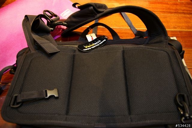 [開箱] 正 日標PORTER 郵差包