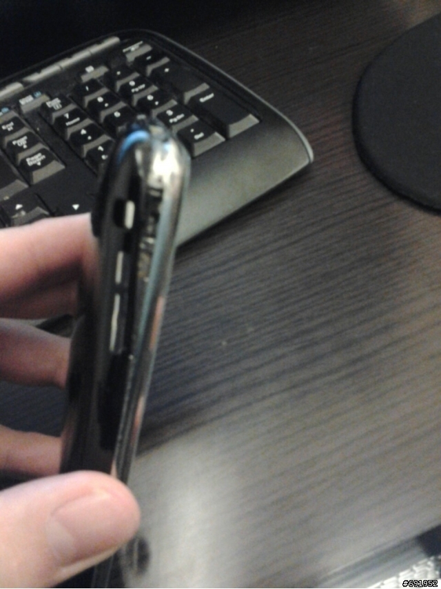 i phone 3gs 電池長大了@@