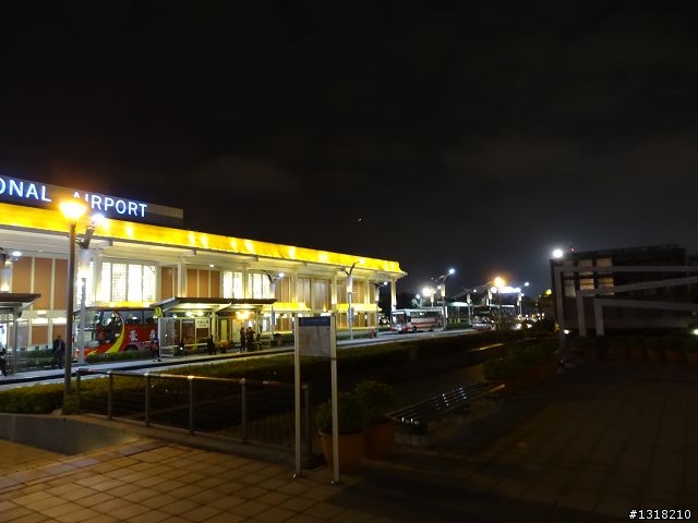 親子旅遊-新春台北自由行(4)-育樂花博松機行