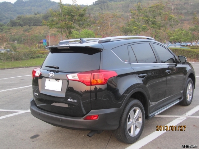 NEW RAV4 新車開箱-內門檻LED&鯊魚天線&LED車牌燈