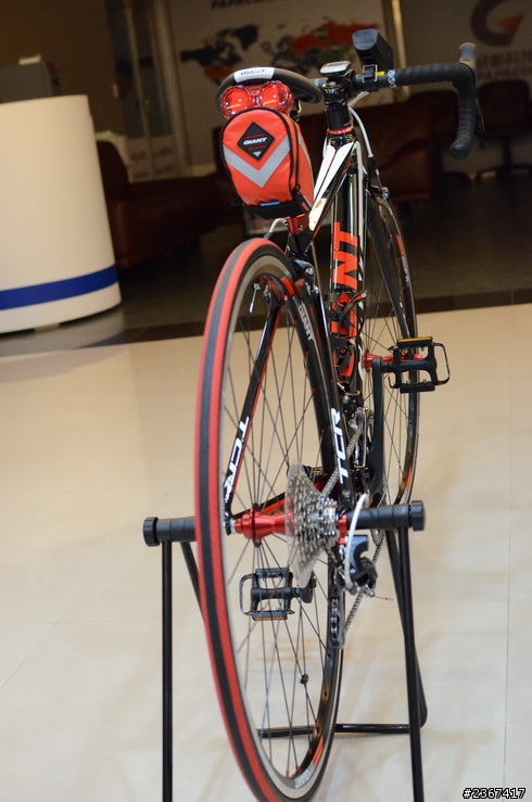 [開箱] 2013 Giant TCR SL3 人生第一台公路車 [圖很多]