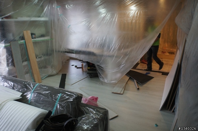 拋光磚膨共後重新鋪設木地板施工分享