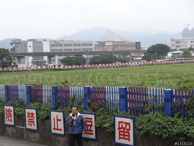親子旅遊-新春台北自由行(4)-育樂花博松機行