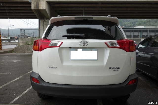 食言而肥之...2013 New RAV4 2.5 4WD 開箱