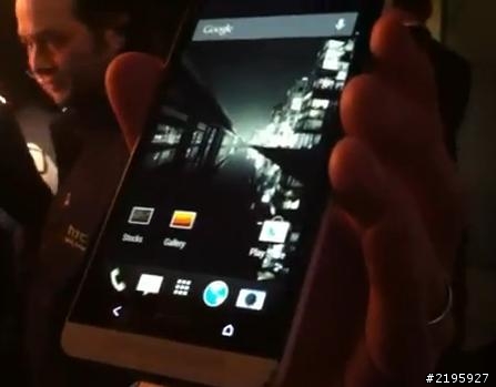 SENSE 5加持可設定包括BlinkFeed、Android，以及考量Ios用戶的重新設計作業平台
