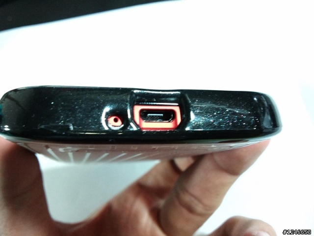 我用HTC，紅色one SV 穿新衣！