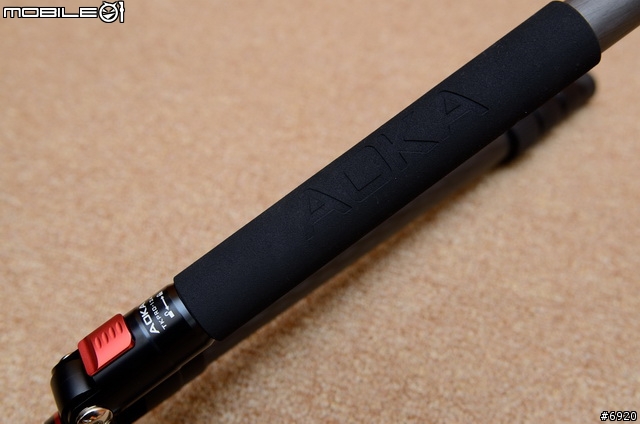 [簡易開箱]AOKA TKPRO-124 8層碳纖維4節腳架 + Photo Clam PC-33NS