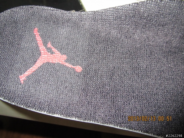 請各位大人幫忙鑑定Air Jordan 11 Retro Bred !!!