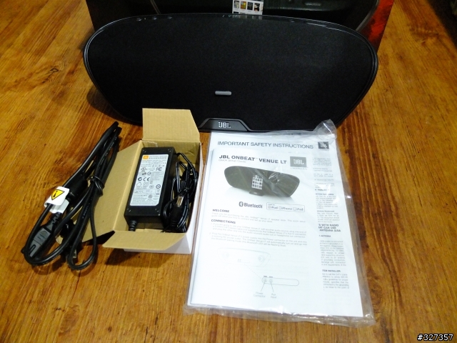  JBL VENUE LT for iPhone5, iPod & iPad