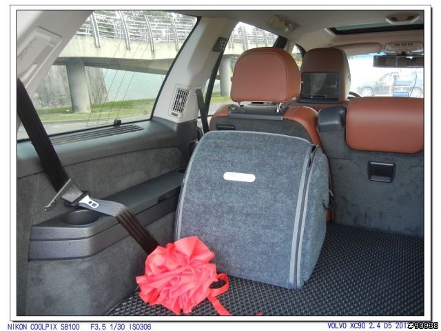 2013 VOLVO XC90 深海藍 開箱照