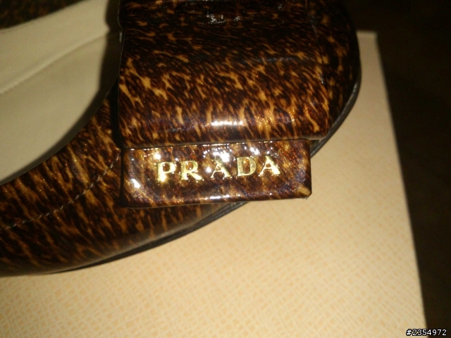 Prada Vernice 芭蕾舞鞋